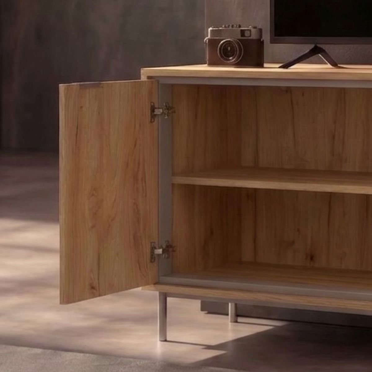 MESA TV SFORZA ROBLE NATURAL HM320-ASR